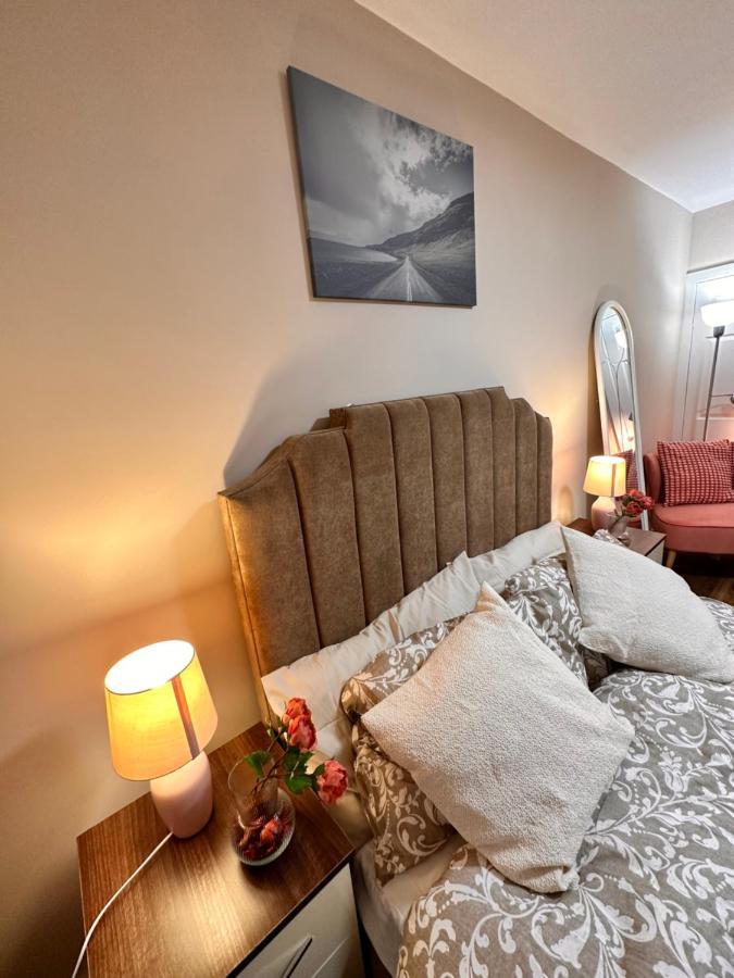 Canary Wharf Single Double And En-Suite Rooms Londres Exterior foto
